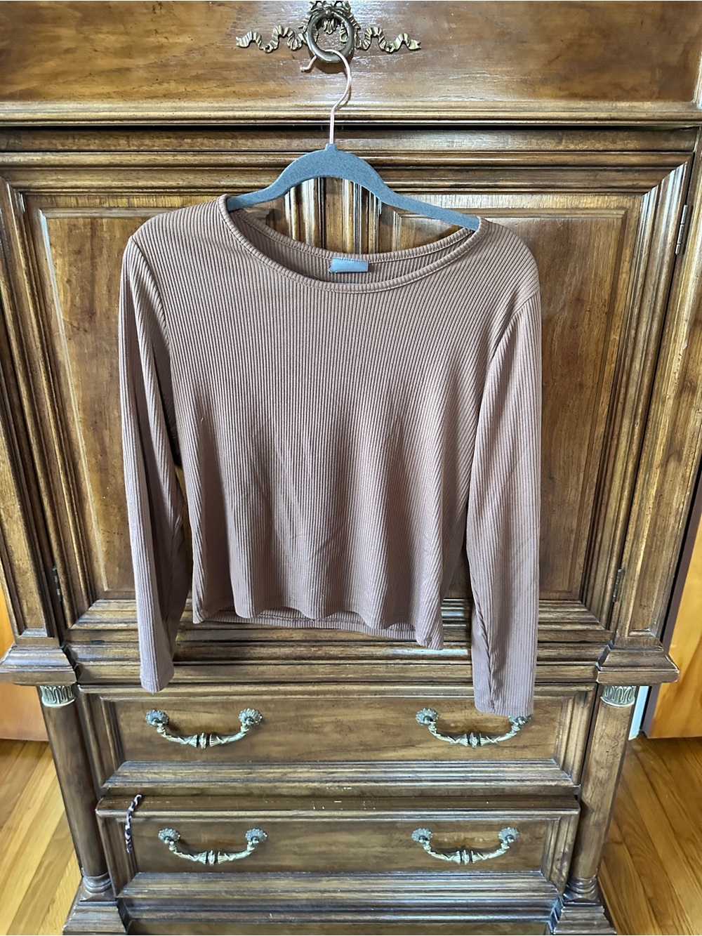 Basic brown long sleeve